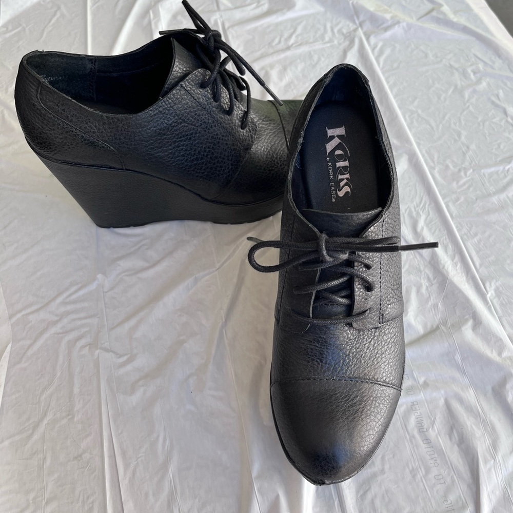 New without tag. Black Wedge Lace-Up Platform Shoes - Picture 3 of 8